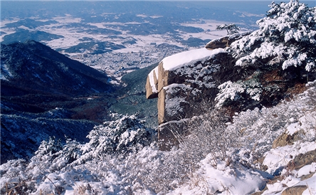 화왕산성 전경